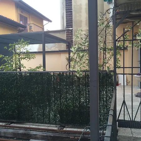 Kibilu - Via Confalonieri - Stazione Garibaldi - Zona Isola Milan Room photo
